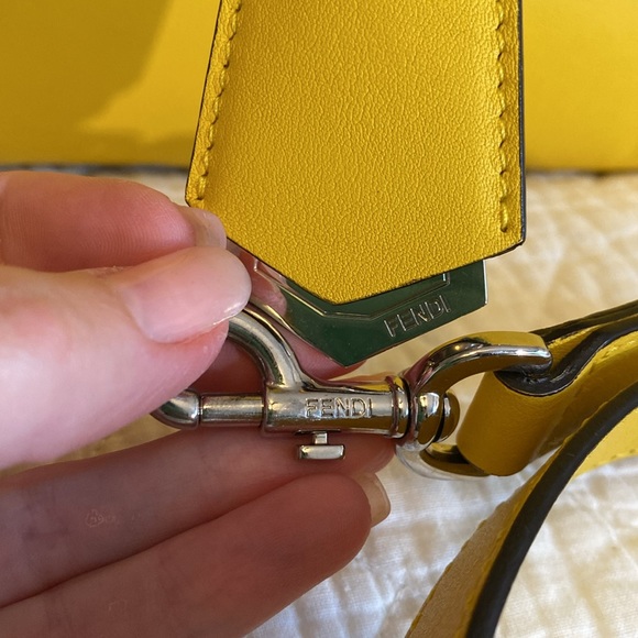 Fendi handbag, yellow leather w/ blue interior like new - Picture 4 of 17